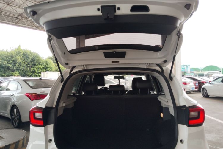 Used MG ZS 2018 1.5L Automatic Luxury Edition China V Standard