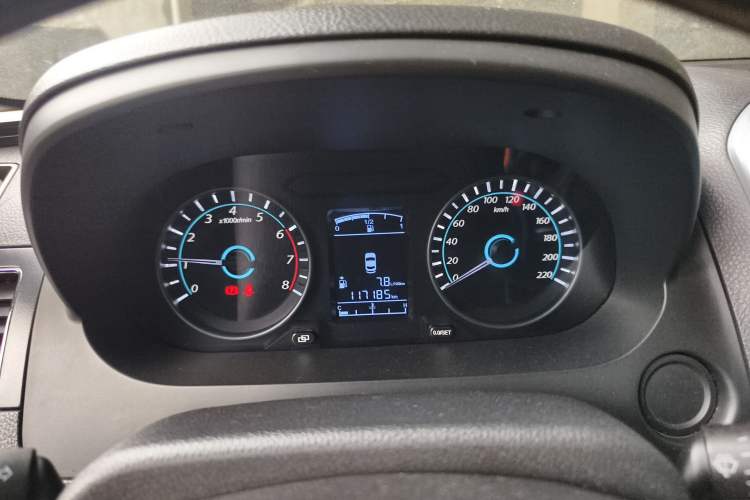 Used FORTHING Joyear S50 2014 1.5L Manual Luxury Edition
