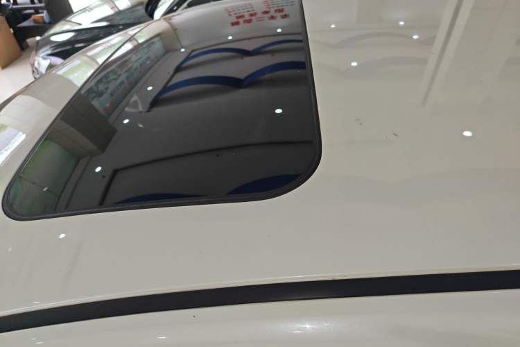 Used Nissan Tiida 2016 1.6L CVT Smart Drive Edition Roof