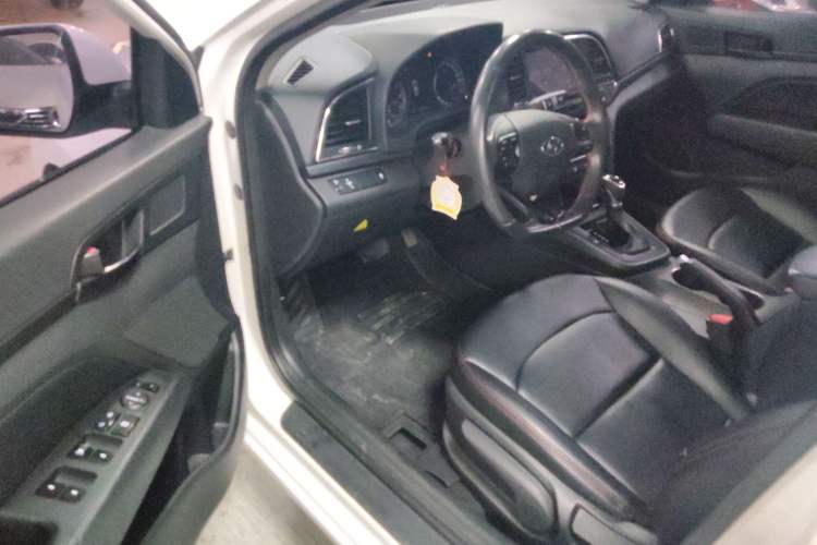 Used Hyundai Elantra (6th Generation / Lingdong) 2016 1.4T Dual-Clutch Xuan Dong · Dynamic Version
