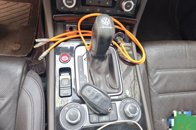 Used Volkswagen Touareg 2017 3.0 TSI Touareg Model Gear Lever