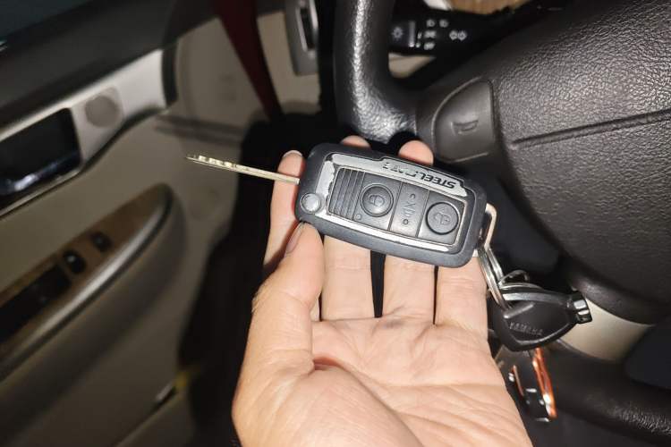 Used Buick Excelle 2015 1.5L Manual Classic Trim Vehicle Key