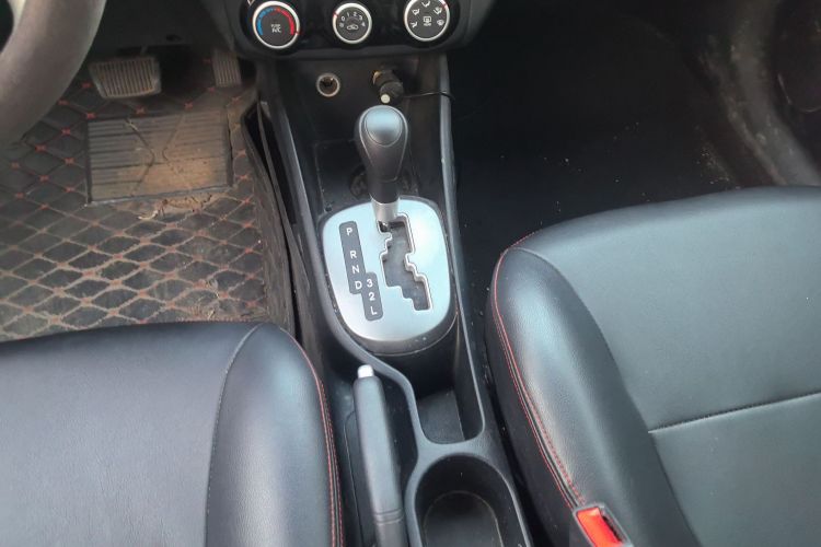 Used Kia K2 2015 Sedan 1.4L Automatic GLS
