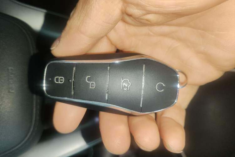 Used BYD Qin L 2025 EV 545KM Excellence Edition Vehicle Key