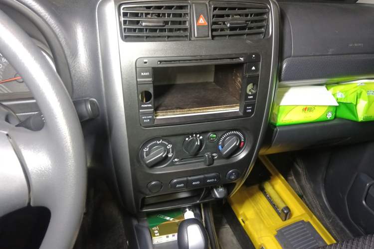 Used Suzuki Jimny 2015 1.3 AT JLX
