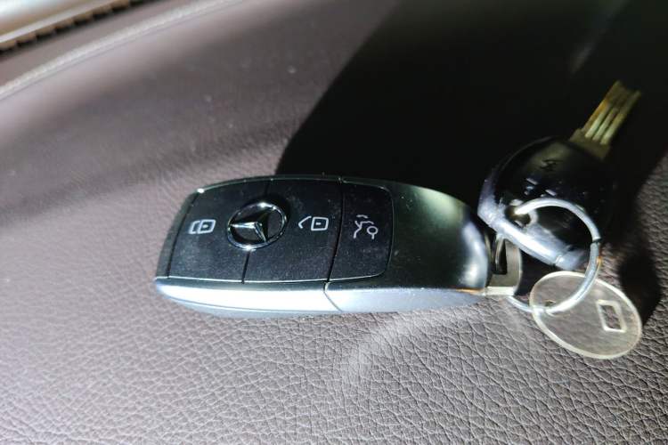 Used Mercedes-Benz GLC 2020 Facelift GLC 300 L 4MATIC Dynamic Edition