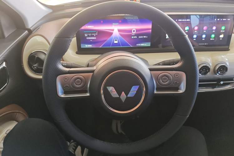 Used Wuling Bingo 2023 333 km Lingxi Connected+ Version