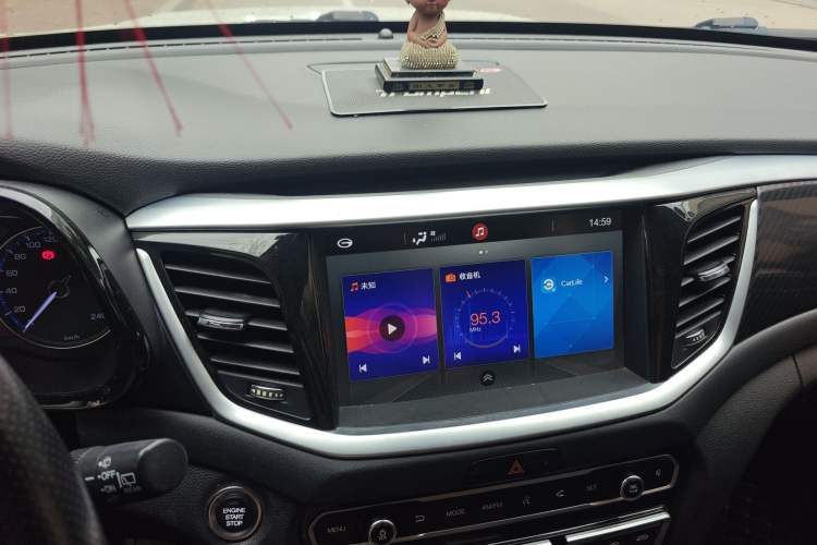 Used GAC Trumpchi GS7 2017 280T Two-Wheel Drive Luxury Model