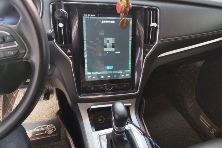 Used Roewe RX5 New Energy 2018 eRX5 50T Hybrid Luxury Edition Audio And AC Panel