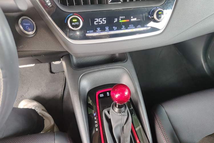 Used Toyota Levin 2019 Dual-Engine 1.8H E-CVT Sport Edition China VI Standard Gear Lever