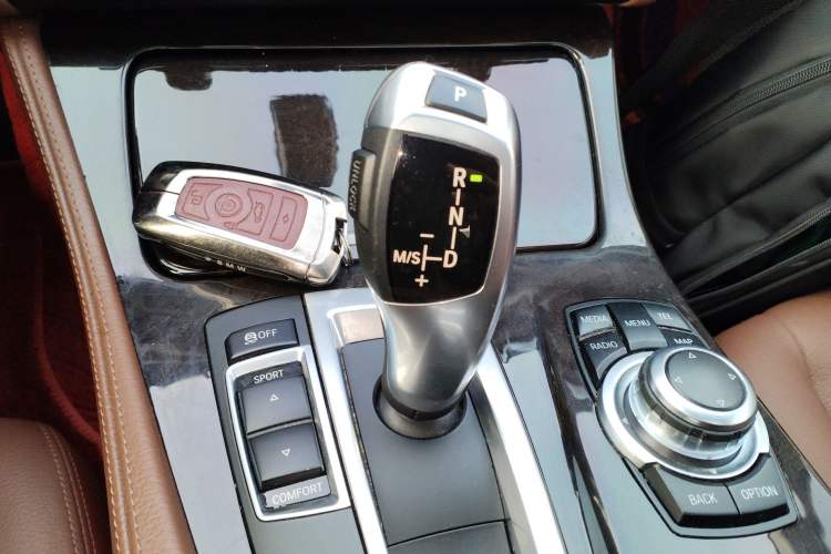 Used BMW 5 Series 2014 525Li Leading Model Gear Lever