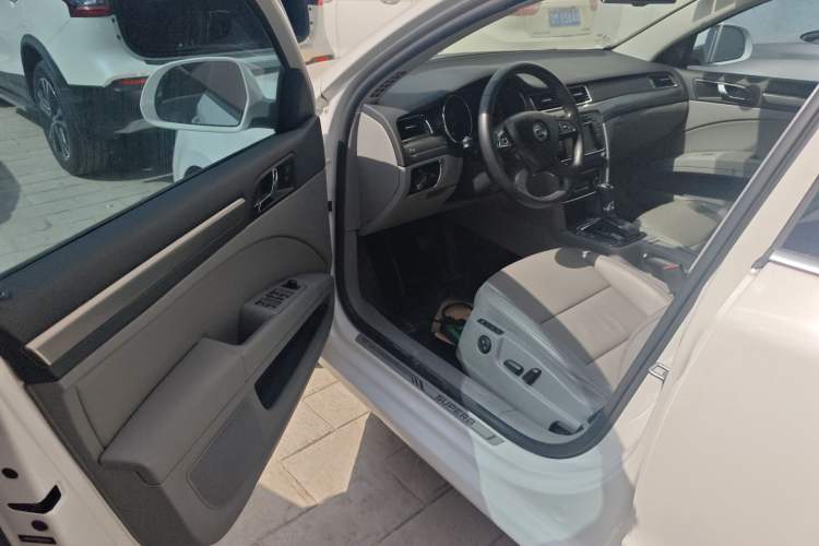 Used Skoda Superb 2013 1.8TSI Automatic Yashi Edition
