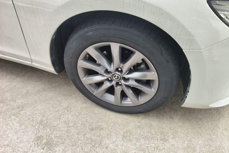 Used Mazda Atenza 2021 2.0L Blue Sky Luxury Edition
