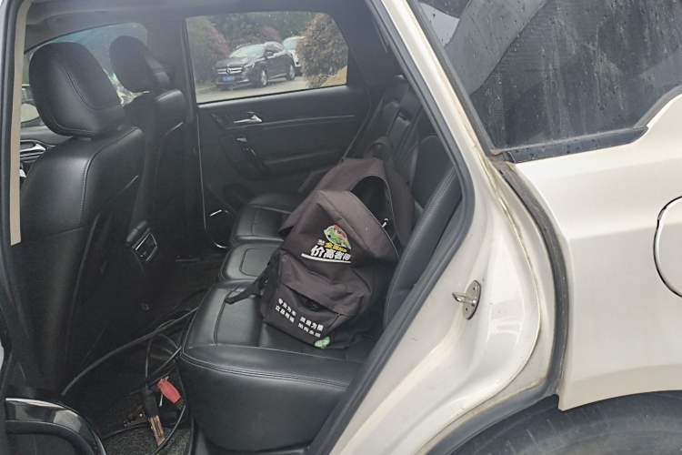 Used Zotye T600 Coupe 2017 1.5T Automatic Luxury Model Left Rear Seat