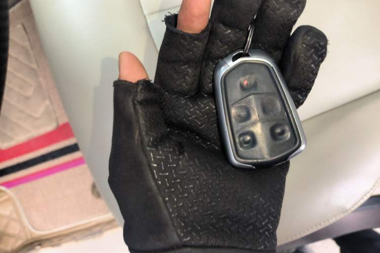 Used Buick GL8 2014 3.0L GT Luxury Business Haoya Edition
