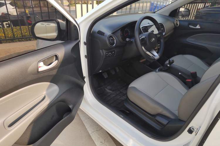 Used Kia Pegas 2017 1.4L Manual Value Edition
