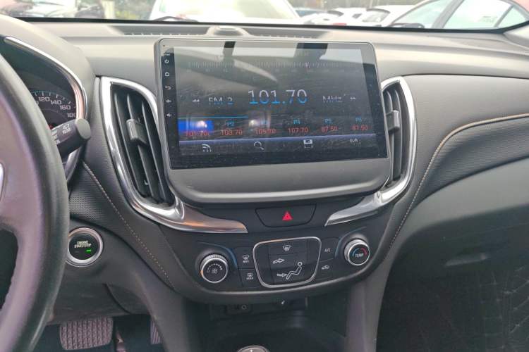 Used Chevrolet Equinox 2019 535T Automatic Chijie Edition China VI Audio And AC Panel