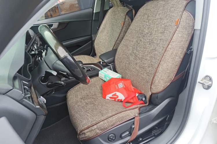 Used Audi A4L 2018 30th Anniversary Edition 40 TFSI Fashion Model