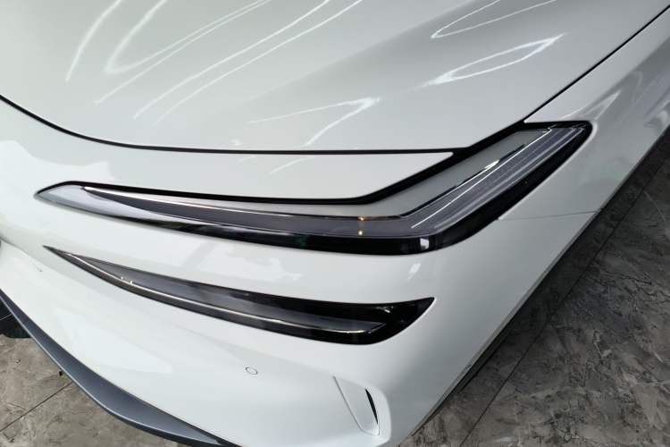 Used ONVO L60 2024 60 kWh Rear-Drive Version Left Front Headlight