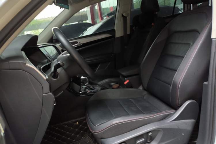 Used Volkswagen Tayron 2019 330TSI Two-Wheel Drive Luxury Model China VI Standard Left Front Seat