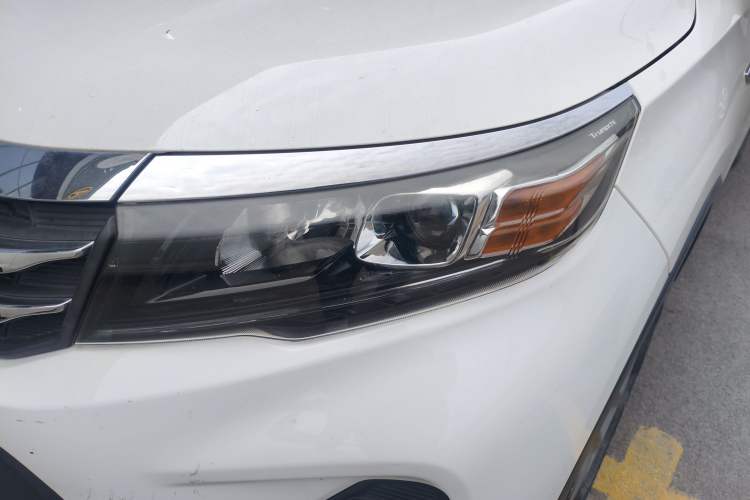 Used GAC Trumpchi GS3 2017 150N Manual Elite Edition Left Front Headlight