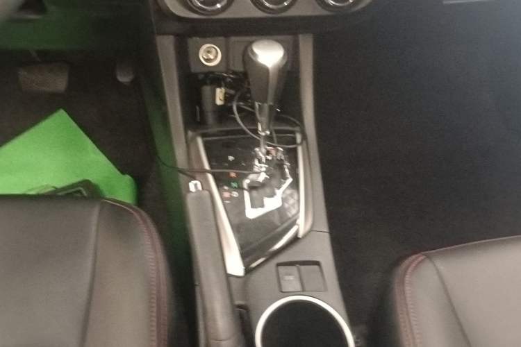 Used Toyota Levin 2014 1.6G CVT Elite Edition Gear Lever