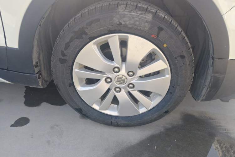 Used Suzuki S-Cross 2015 1.6L Manual Two-Wheel Drive Elite Model
