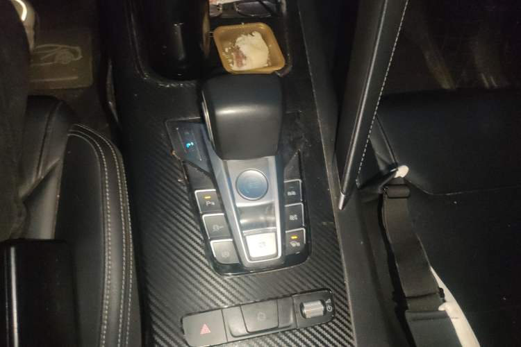 Used BYD Song 2021 Classic Edition 1.5T Automatic Elite Model Gear Lever