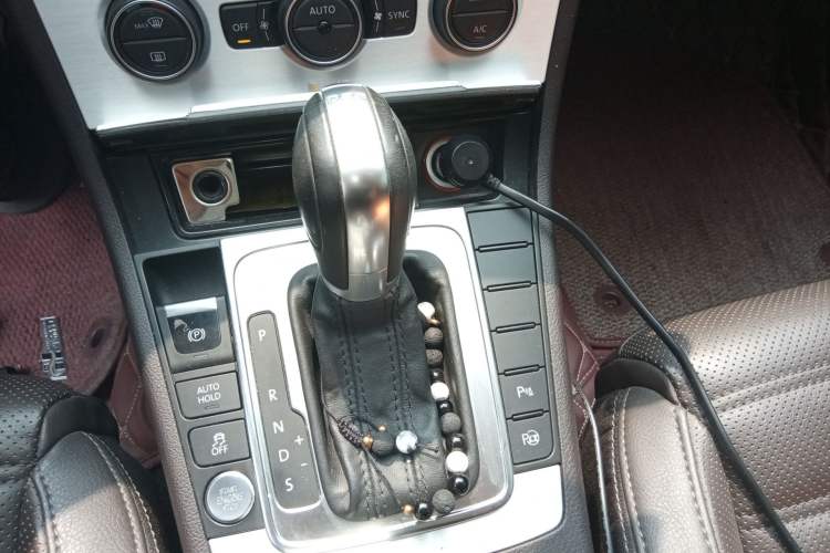 Used Volkswagen FAW-Volkswagen CC 2016 1.8TSI Luxury Model Gear Lever