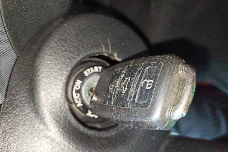 Used Kia Sorento 2013 2.4L 7-Seater Gasoline Comfort Version China IV Standard
