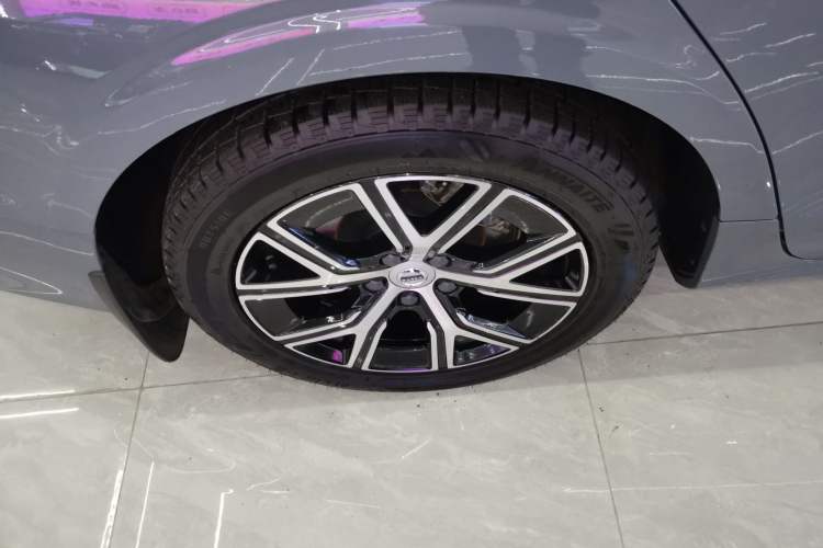 Used Volvo S60 2023 B4 Zhiyi Luxury Edition
