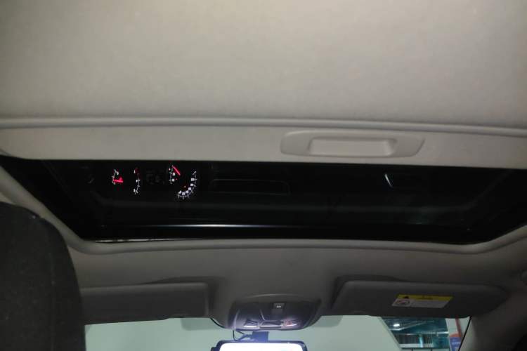 Used Peugeot 408 2016 1.6T Automatic Luxury Edition Headliner