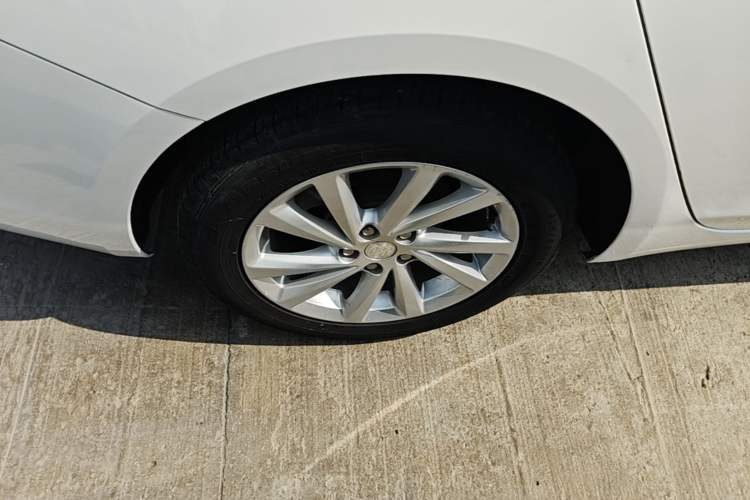 Used Buick Verano 2018 Sedan 15S Automatic Leading Model
