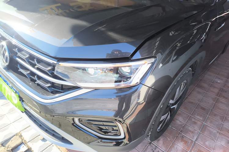 Used Volkswagen Tayron 2024 300TSI Two-Wheel-Drive Luxury Plus Advanced Version