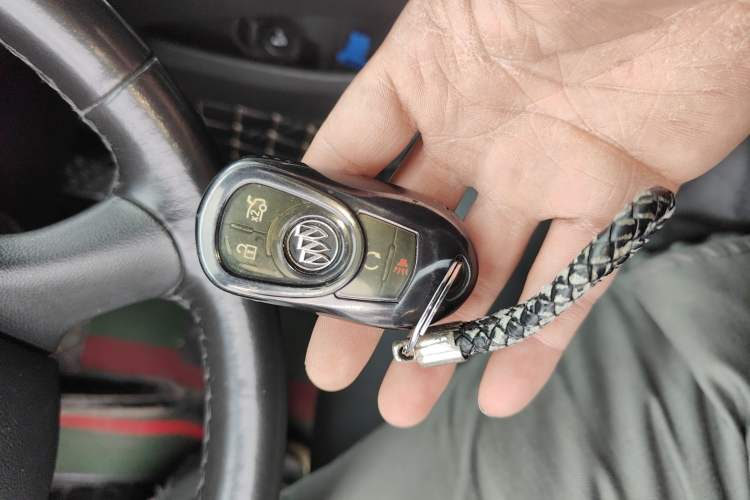 Used Buick LaCrosse 2018 20T Elite Edition Vehicle Key