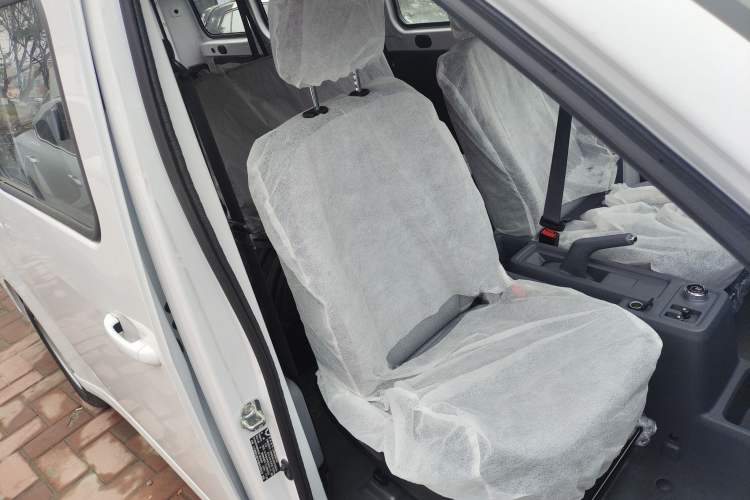 Used Wuling Yangguang 2025 Model 400km Bus Edition—Comfort Edition