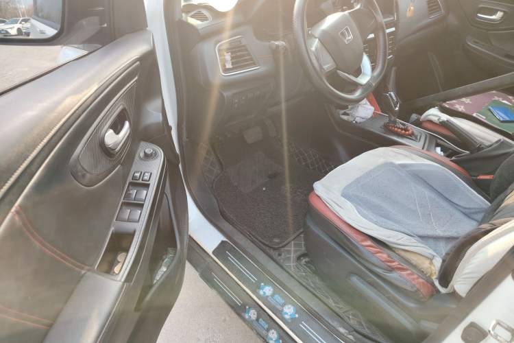 Used Luxgen U5 SUV 2017 1.6L CVT Knight Edition Driver Seat