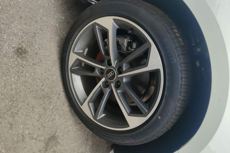 Used Audi A4L 2025 2 Million Units Enjoyment Version 40 TFSI Stylish and Dynamic Type