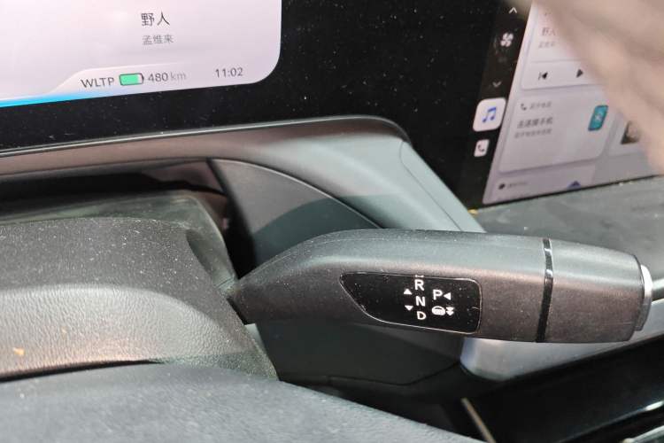 Used XPeng P7 2021 670E Pengyi Edition Gear Lever