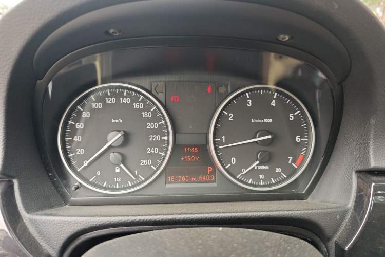 Used BMW 3 Series 2011 318i Leading Model
