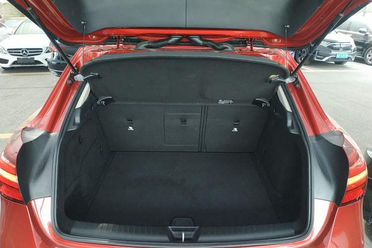 Used Mercedes-Benz GLA 2018 GLA 200 Sport Edition Trunk
