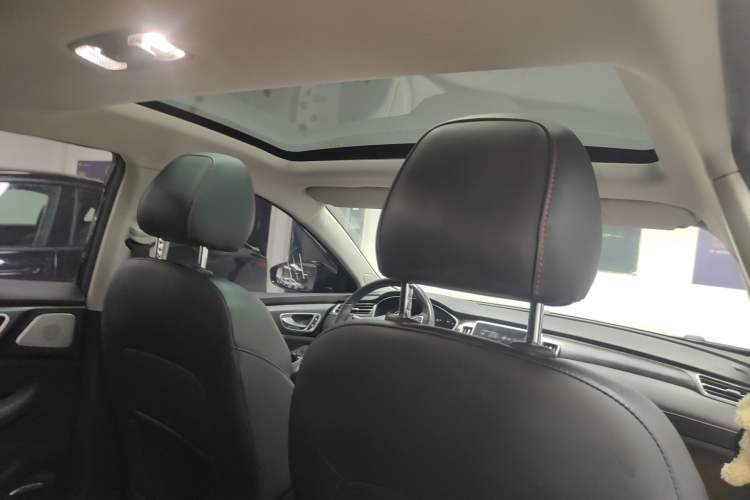 Used Rising ER6 2021 New Dynamic Edition 520km Smart Leading Version
