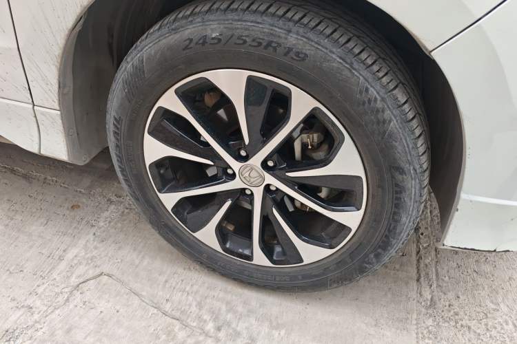 Used Honda Avancier 2017 240TURBO Two-Wheel Drive Luxury Edition Right Front Wheel Hub