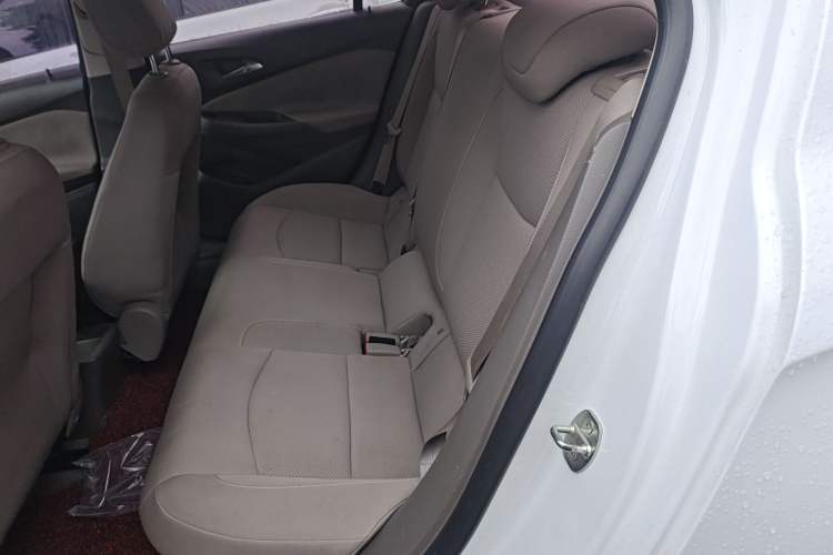 Used Chevrolet Cruze 2015 1.5L Automatic Fashion Navigation Edition
