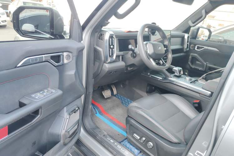 Used JETOUR Traveler 2023 2.0T All-Wheel Drive Conquer PRO