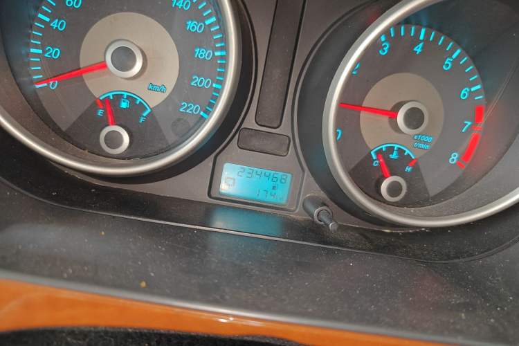 Used Buick Excelle 2013 1.5L Automatic Luxury Model Odometer Close Up