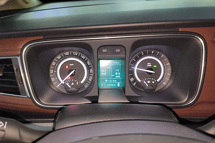 Used Buick GL8 2018 28T Luxury Model China VI Standard
