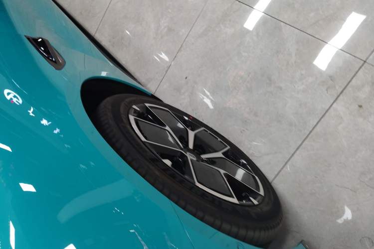 Used Xiaomi Auto SU7 2024 Rear-Drive Long-Range Intelligent Driving Version