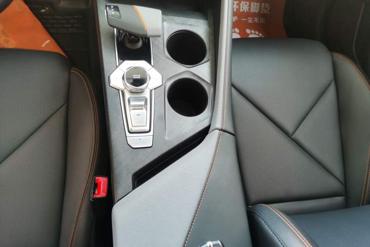 Used CHANGAN UNI-V 2022 1.5T Prestige Version