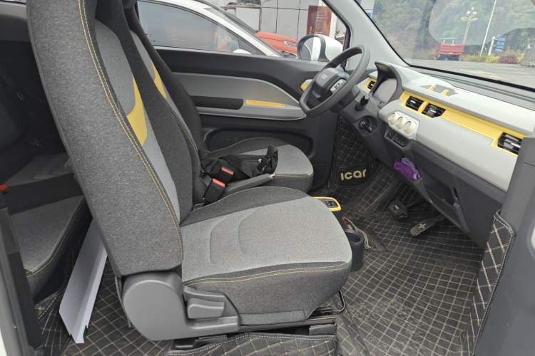 Used Chery QQ Ice Cream 2022 170km Sundae Phosphate Lithium-Ion